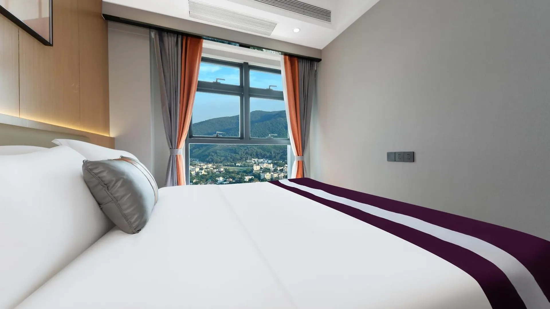 Oakwood Blexus Apartment Szanja